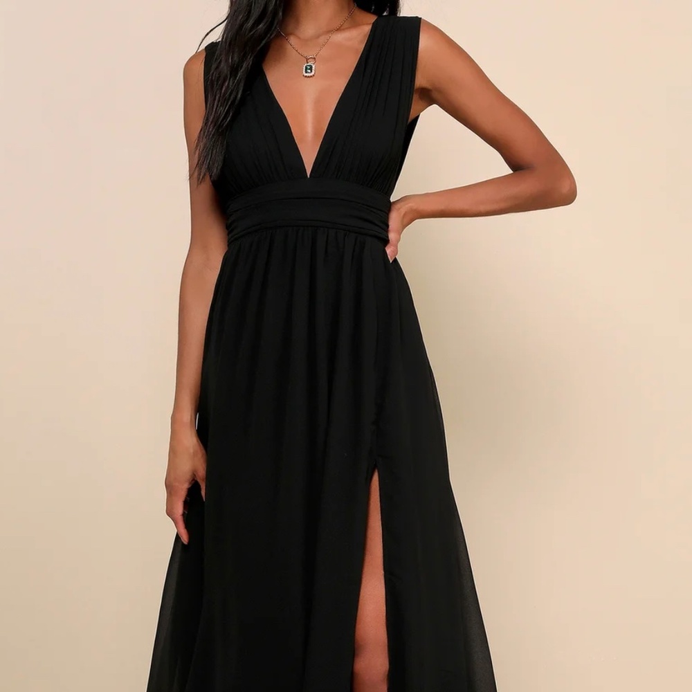 Lulu's Black Deep V Maxi Dress